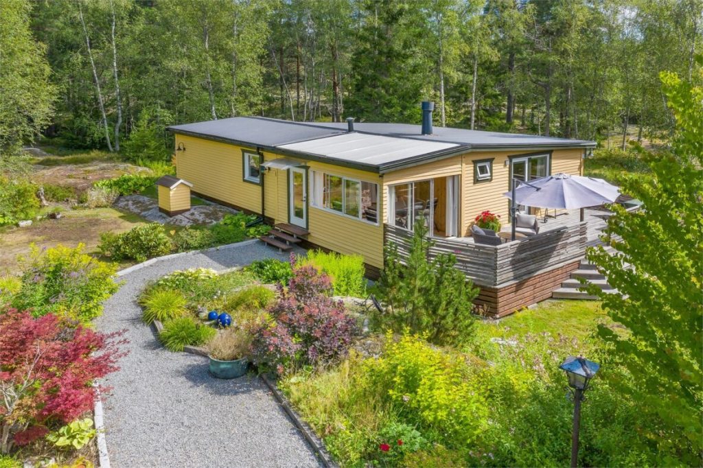 15. Installation av utebelysning slinga med ro╠erelsevakt till terrass 1184x789