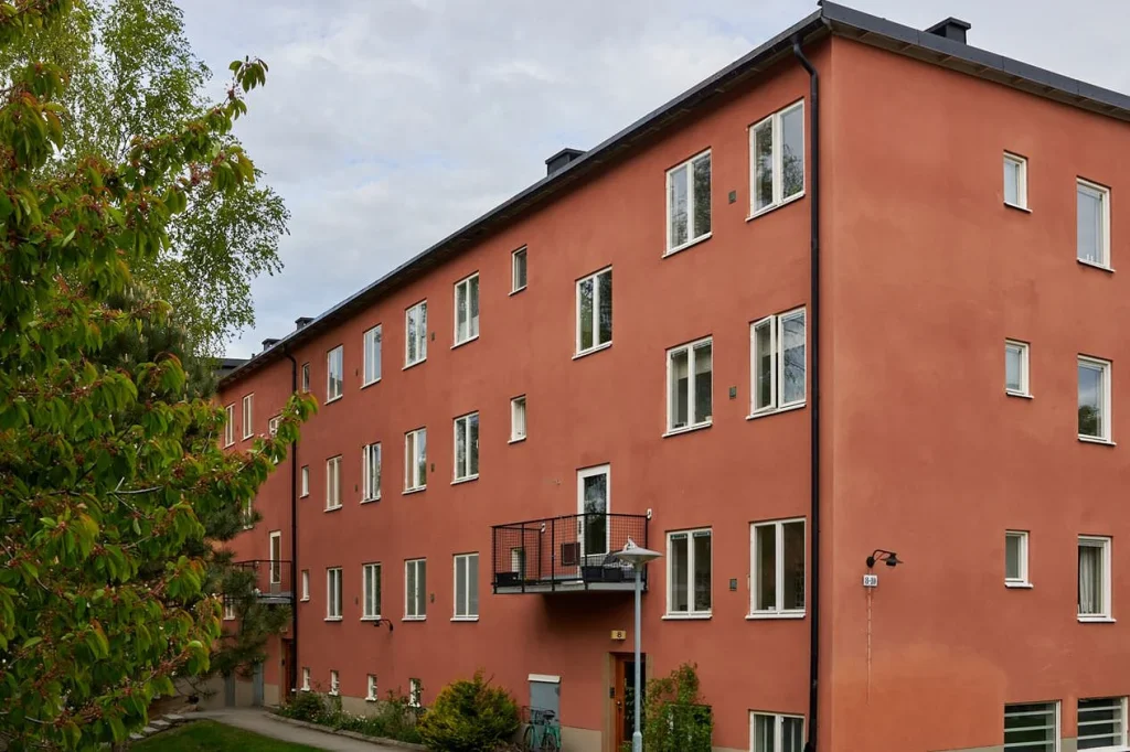 28. Inkoppling av diskmaskin kylskap tvattmaskin i renoverad lagenhet